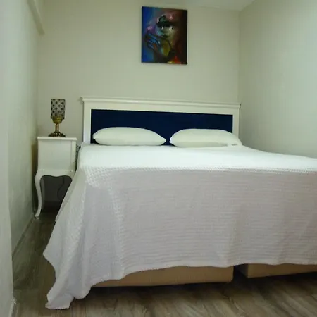 Carme 2 Aparthotel 3*