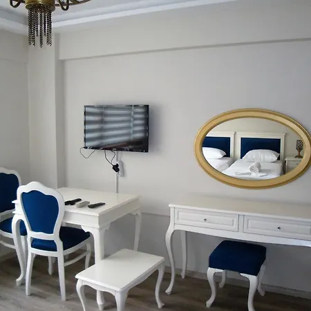 Carme 2 Aparthotel 3*